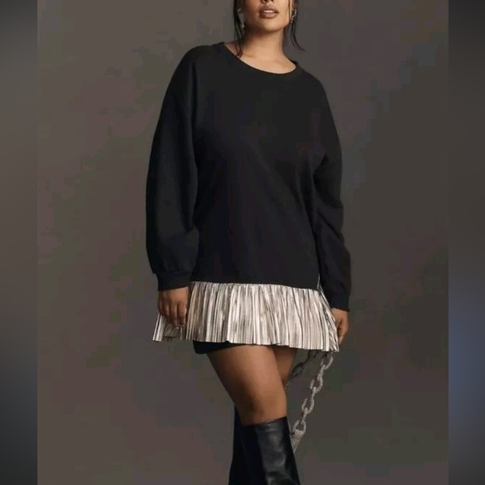 Pilcro Green Tunic Sweatshirt with Pleated Metallic Trim Medium - Picture 1 of 13
